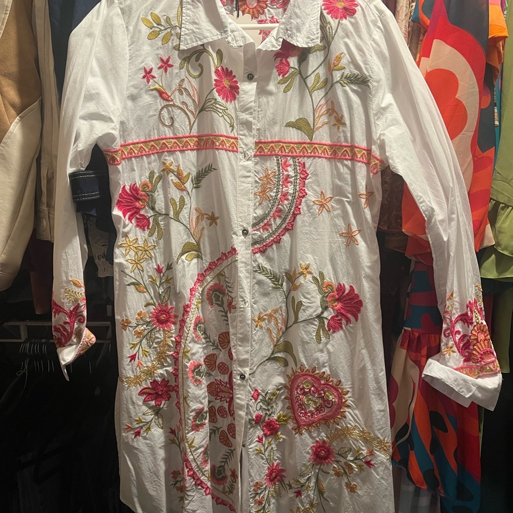 Floral Embroidered White Button-Up Shirt